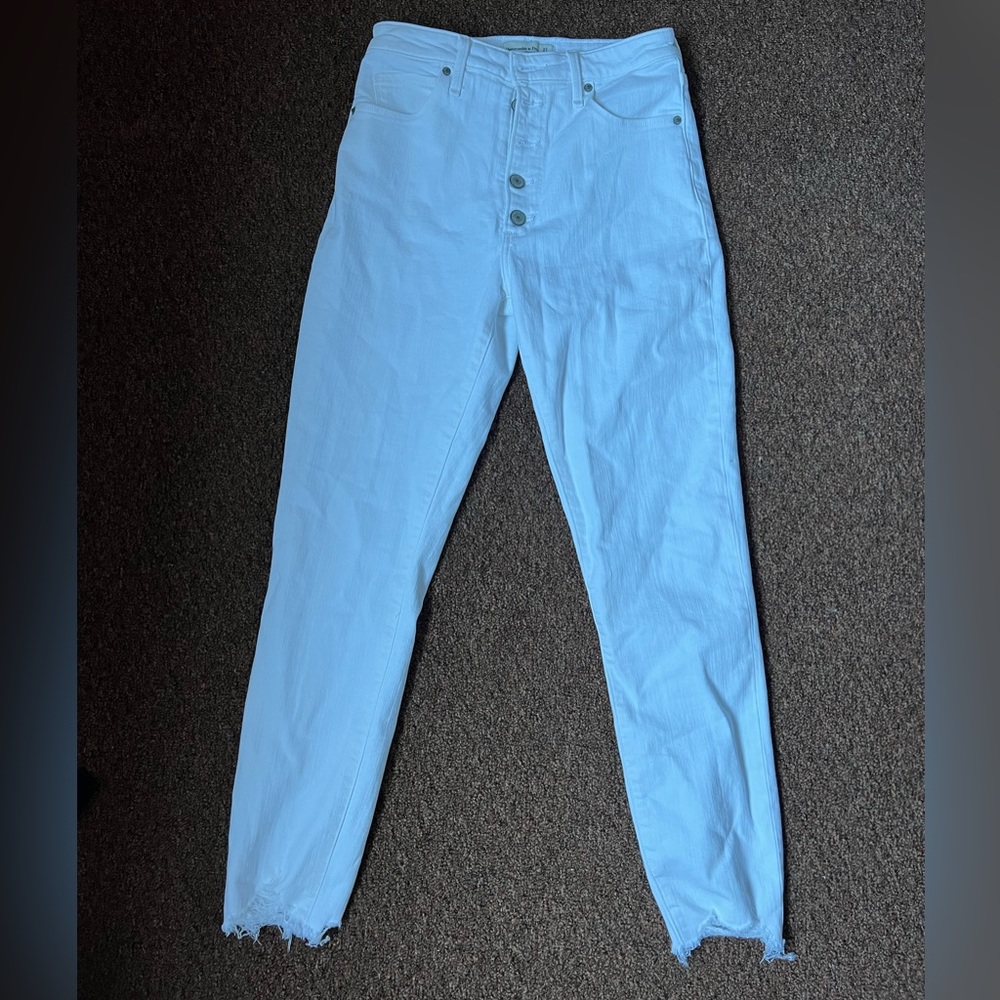 Abercrombie & Fitch High Rise skinny white ankle jeans